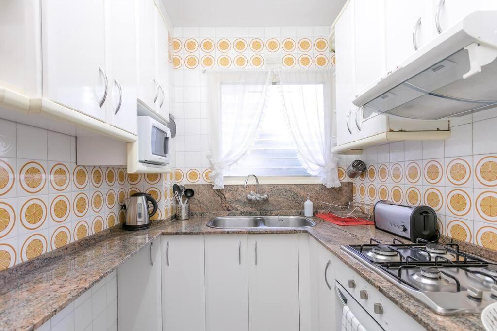 Canela Homes Barcelona Park Gueell Exterior photo